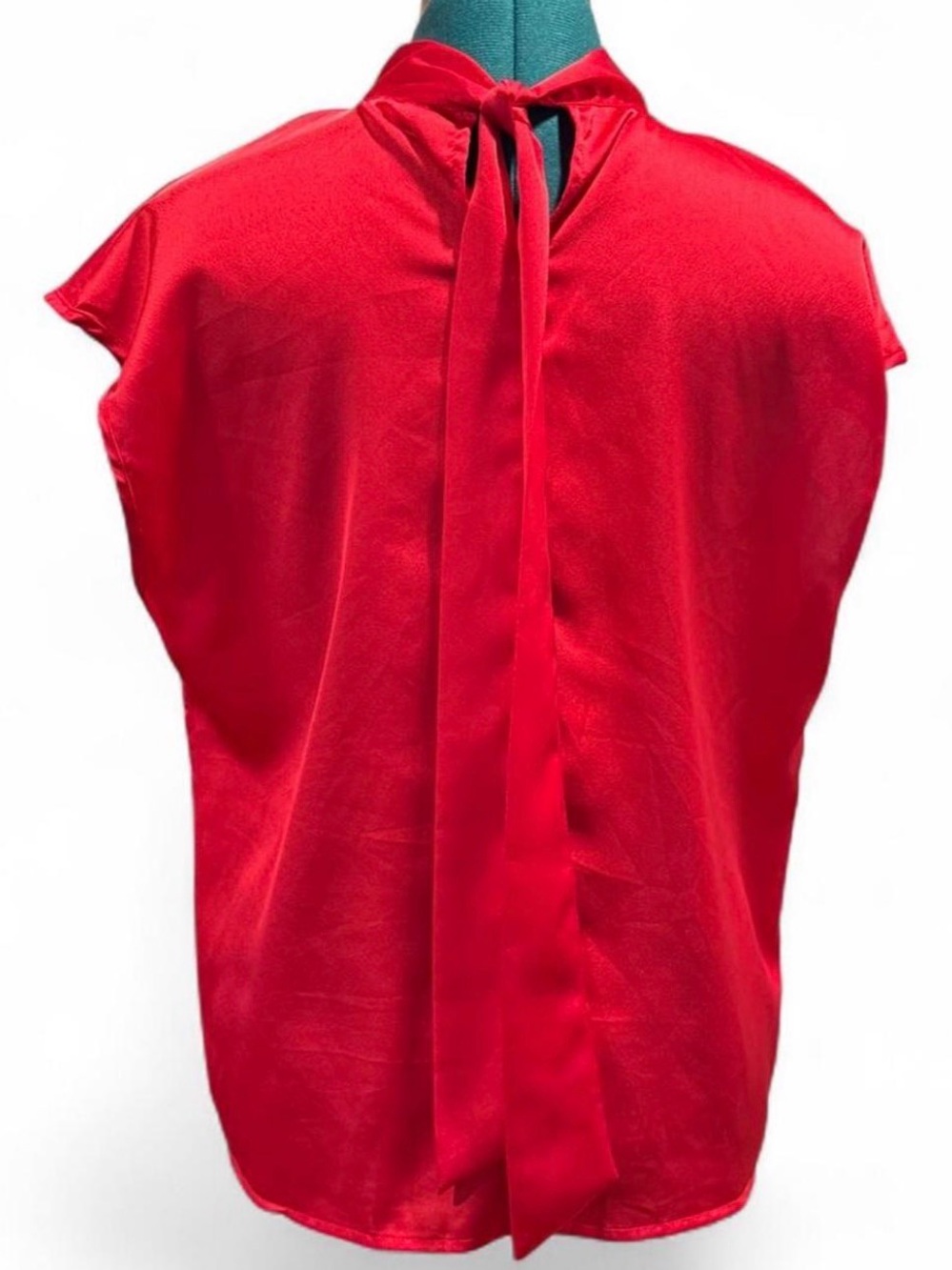 Source Unknown Red Gathered Mock Neck Cap-Sleeve Top - Picture 4 of 5